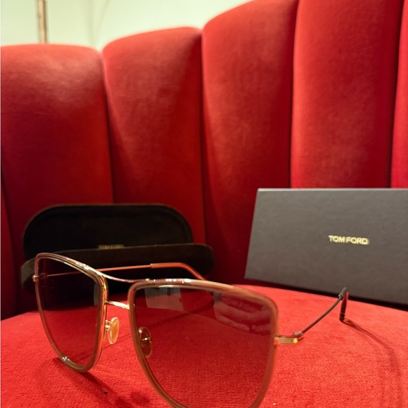 NEW TOM FORD TINA TF759 28F SUNGLASSES TOM FORD FT0759/S BROWN EYEWEAR TOM FORD - Picture 2 of 7